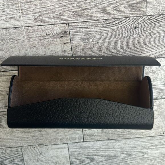 Burberry Glasses Hard Case EUC - Picture 8 of 10